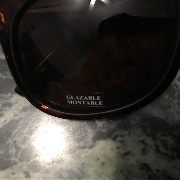 Foster Grant Men’s Tortoiseshell Sunglasses - Picture 3 of 7